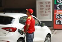 Combustível mais barato? Governo propõe usar lucro do petróleo para reduzir impostos