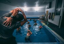 Poucos minutos, grandes ganhos: estudo liga exercícios rápidos à prevenção de doenças